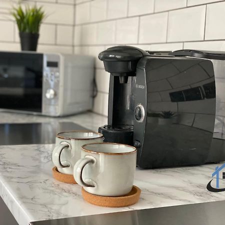 Acaster House, X4 Rooms With En-Suites X1 Room Private Bathroom, Street Parking, Close To Train Station Kettering Exteriör bild